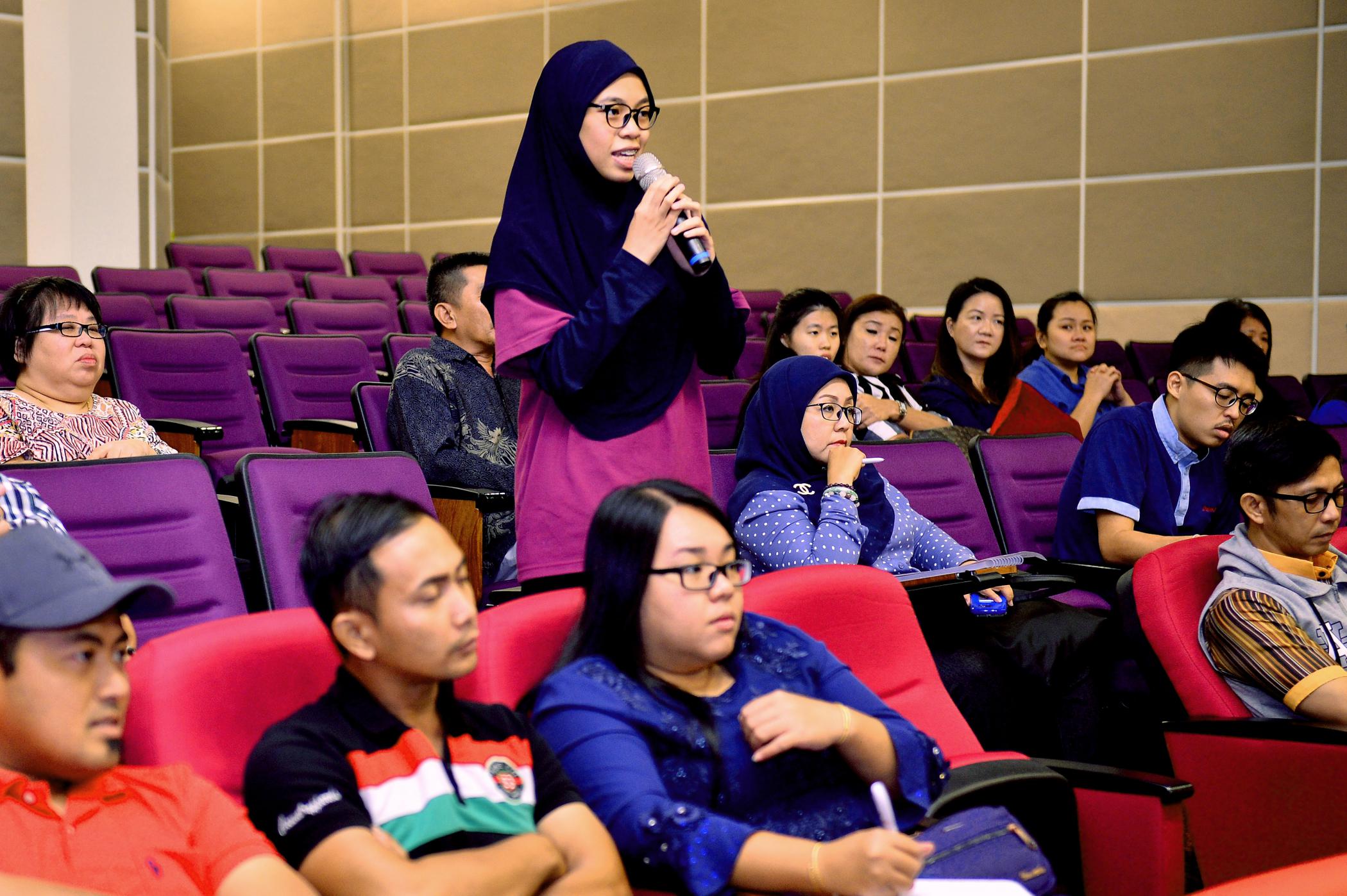 INFODEPT06-08.jpg