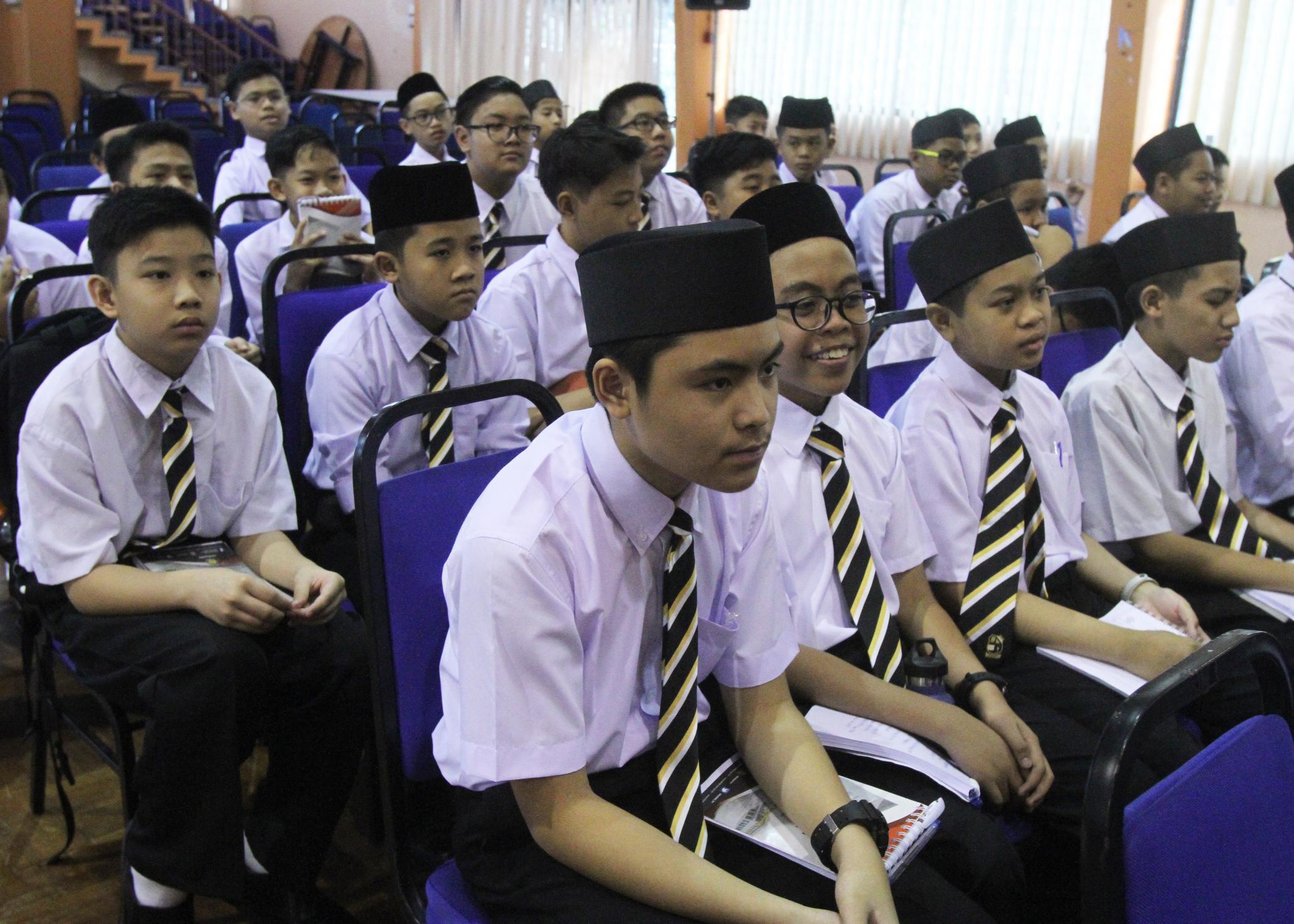 INFODEPT11_04.jpg