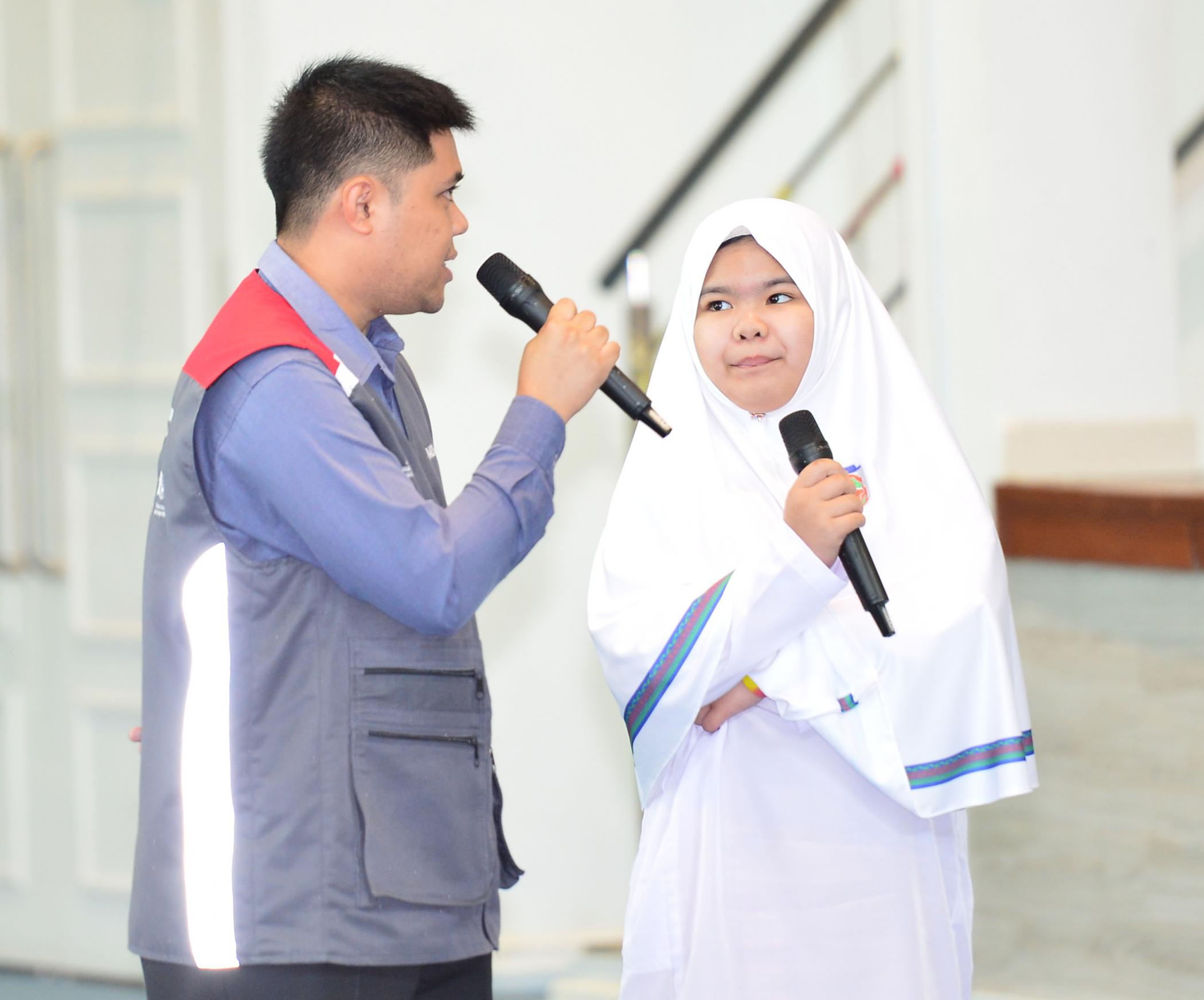 infodept13_09.jpg