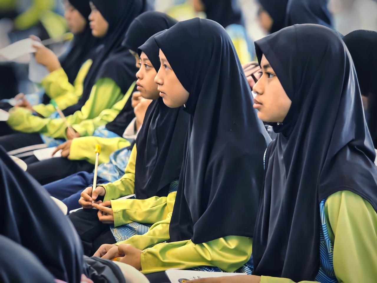 120 pelajar Tahun 7 hadiri Taklimat Kenegaraan (4).jpeg