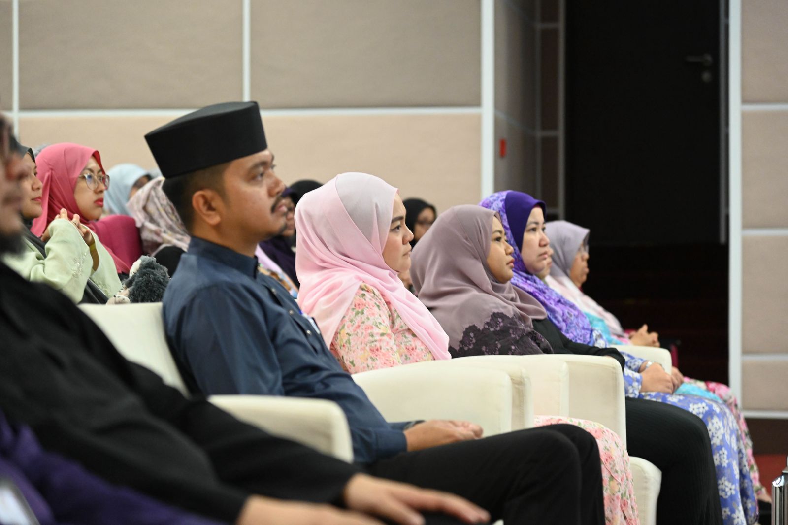 Ceramah 'Saat Hati Terpanggil Untuk Hijrah' Meriahkan Sambutan Ilal Hijrah 1447 (2).jpeg