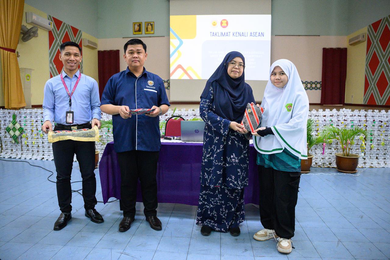 JERAYAWARA KENALI ASEAN (JKA) BAGI SEKOLAH MENENGAH MASIN 02042026 (3).jpeg