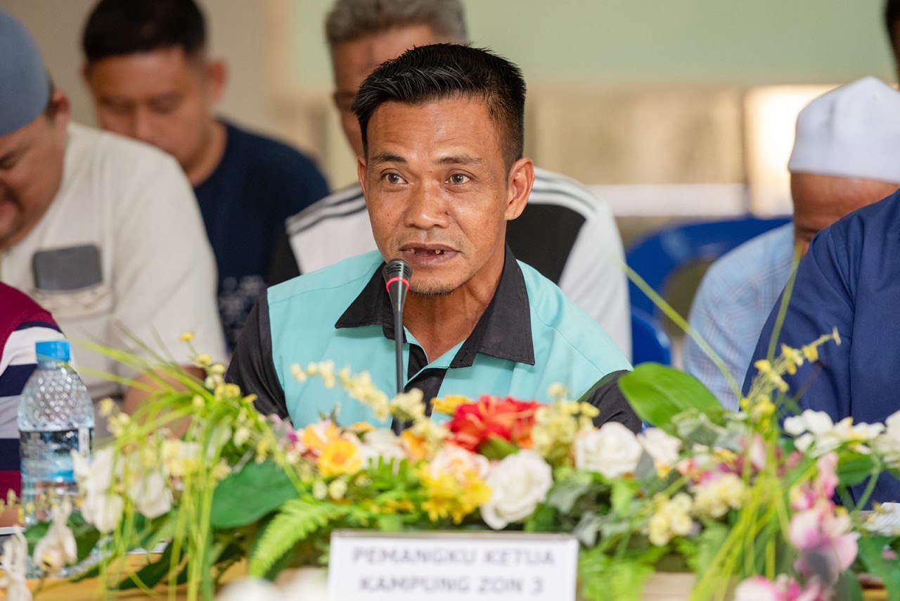 PC bagi Kampung Zon 3 Mukim Zon 2 Kampong Ayuer (6).jpg