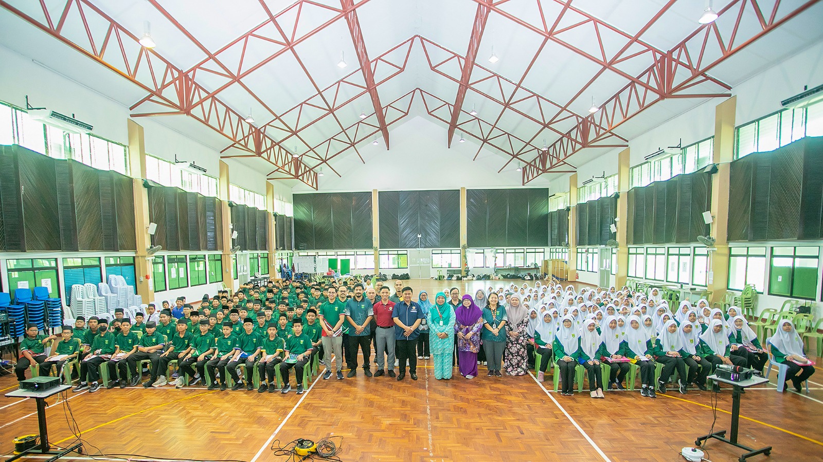 Sesi Bergambar Ramai.jpeg